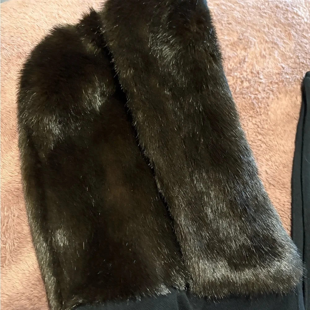 Elegant Black Faux Fur Hooded Scarf